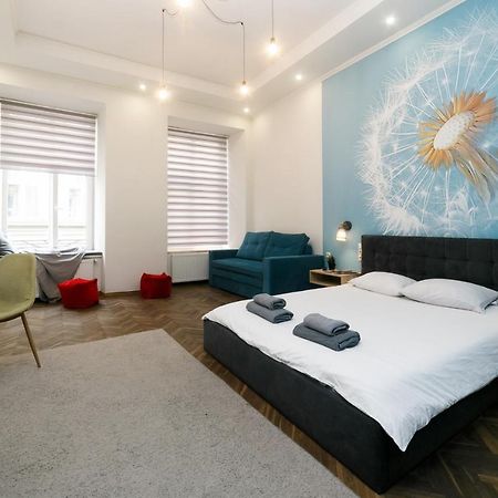 Main Square Apartment Good Stay In The City Center Lviv Eksteriør billede
