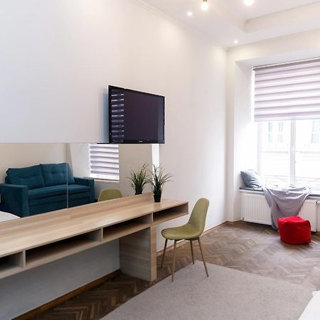 Main Square Apartment Good Stay In The City Center Lviv Eksteriør billede