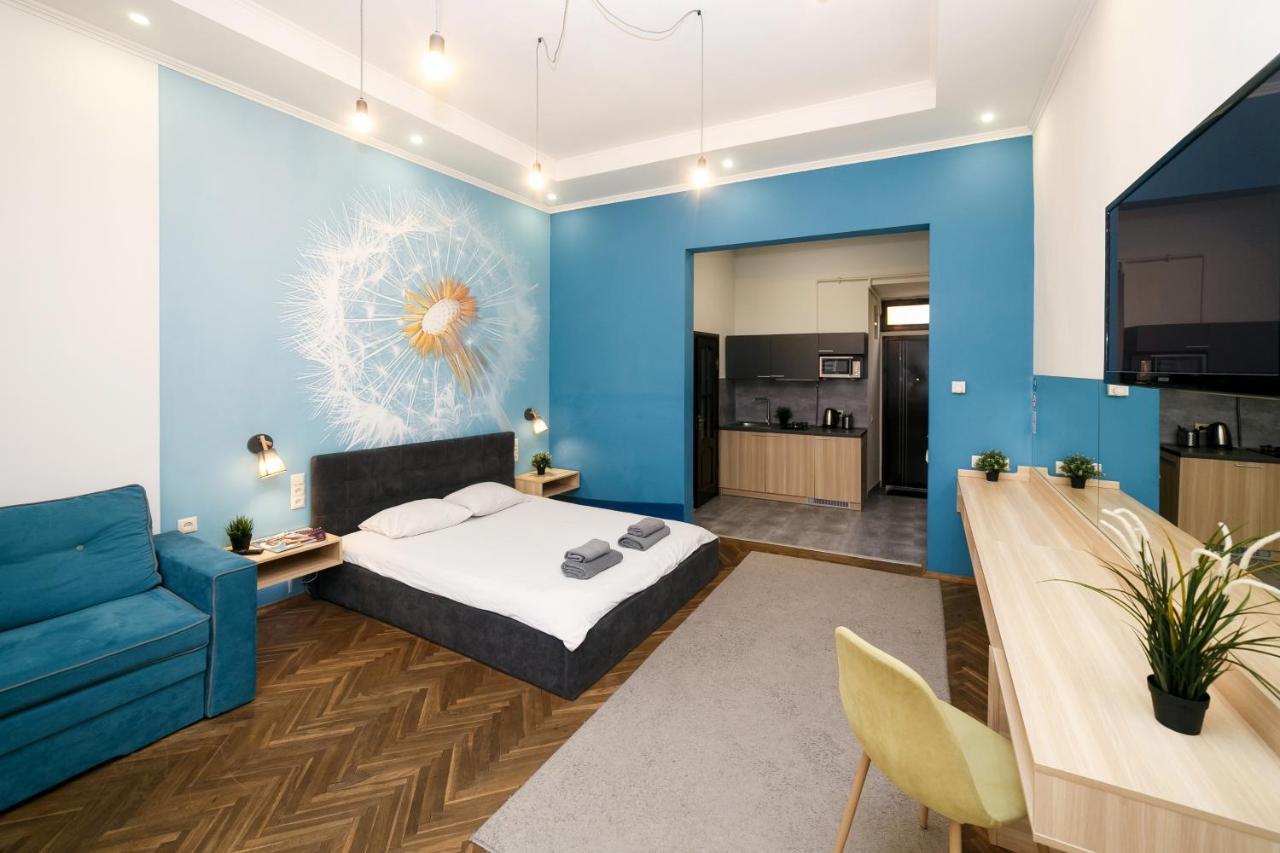 Main Square Apartment Good Stay In The City Center Lviv Eksteriør billede