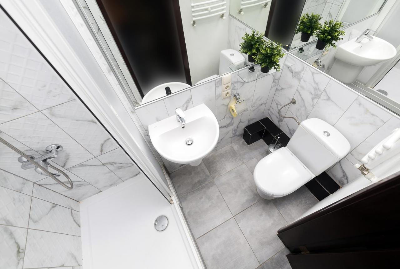 Main Square Apartment Good Stay In The City Center Lviv Eksteriør billede