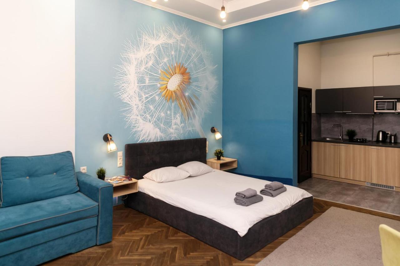 Main Square Apartment Good Stay In The City Center Lviv Eksteriør billede